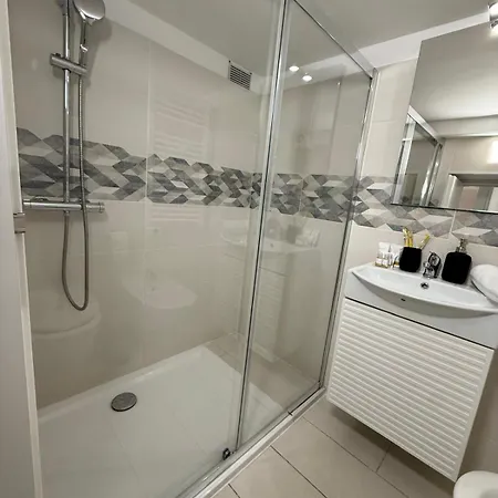Comfort Loft Milano - 3 Bedrooms, 3 Baths, Fast Wi-Fi Apartment *